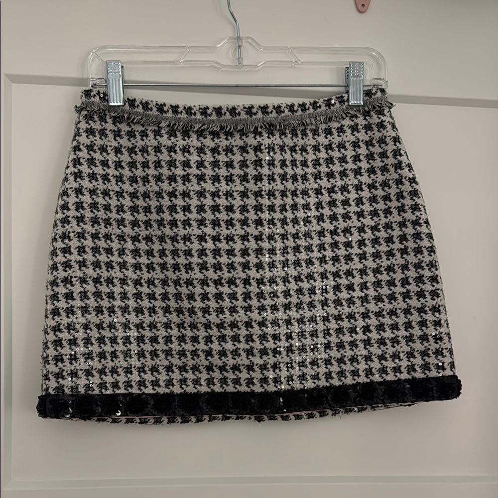 Le Superbe Black and White Sparkly Tweed Skirt with Flower Details